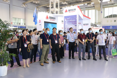 寧波市計(jì)算機(jī)學(xué)會(huì)網(wǎng)絡(luò)專(zhuān)委會(huì)組織IT精英觀摩第十二屆智博會(huì)，共探網(wǎng)絡(luò)與計(jì)算機(jī)科技前沿