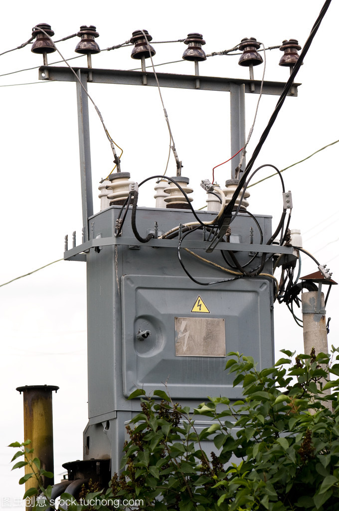 變壓器 電能傳輸與轉換的核心設備